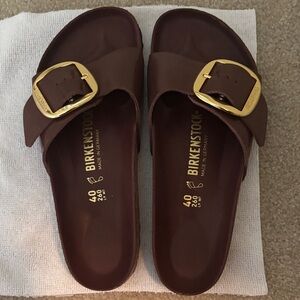 NWOB Birkenstock Madrid “high shine chocolate”  Big Buckle Sandals